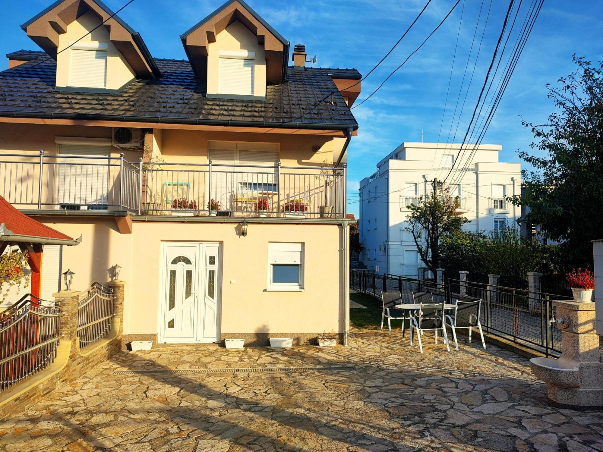 Apartman Raj Vrnjačka Banja Exterior foto