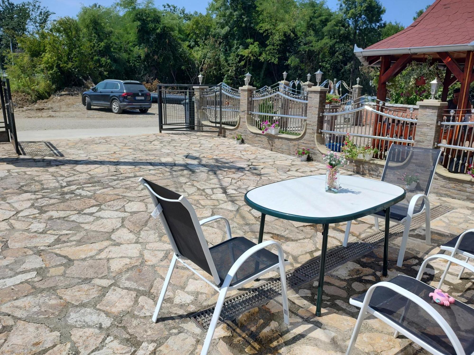Apartman Raj Vrnjačka Banja Exterior foto